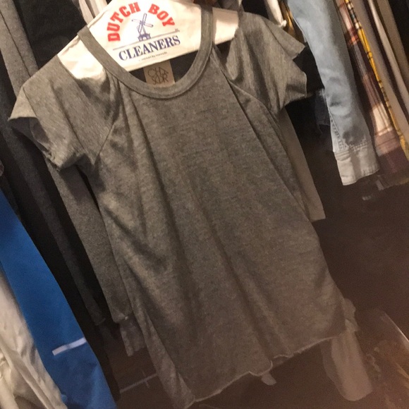 Chaser Cold Shoulder Raglan T Shirt XS EUC - Picture 2 of 3